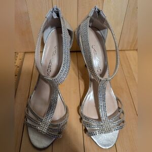 Caparros Gold Women's Shoes size 7b pre-owned